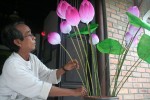 Gìn giữ hồn sen giấy - họa sĩ Thân Văn Huy