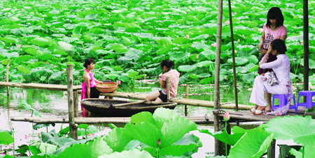/nhieu-ban-tre-con-mac-ao-yem-de-co-duoc-nhung-tam-hinh-mang-damchat-xua-hoasenvang.com.vn.jpg