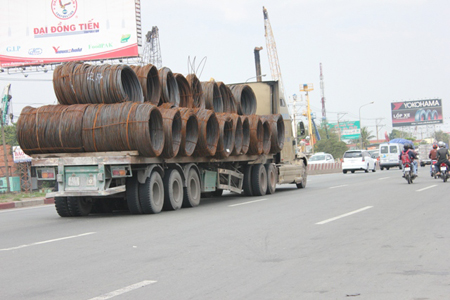 Nhiều vấn đề nan giải xử lý xe quá tải và trạm cân xe