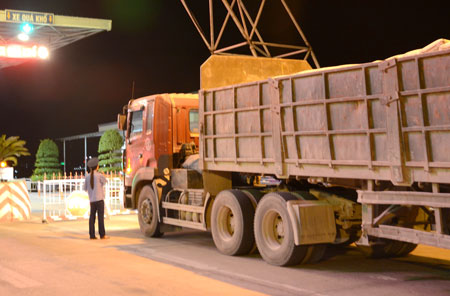 Giải pháp đặt trạm cân tại trạm thu phí kiểm soát xe quá tải