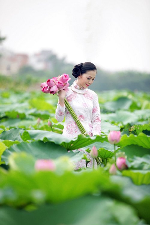 muon-ve-my-nhan-viet-khoe-sac-ben-hoa-se