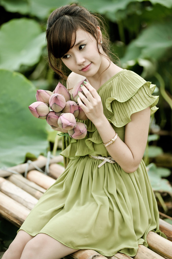 muon-ve-my-nhan-viet-khoe-sac-ben-hoa-se